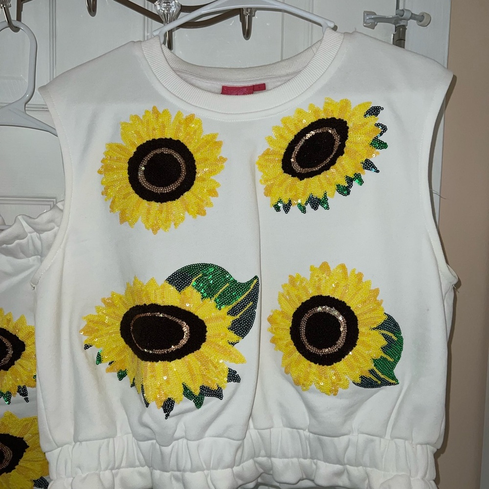 QUEEN OF SPARKLES White Sunflower Sequin Tank Top & Skirt Set - Picture 3 of 6